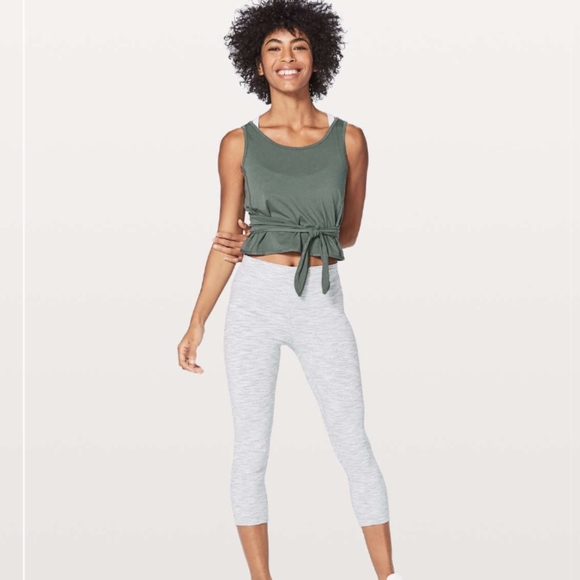 Lululemon Its A Tie Tank Green - Picture 4 of 7